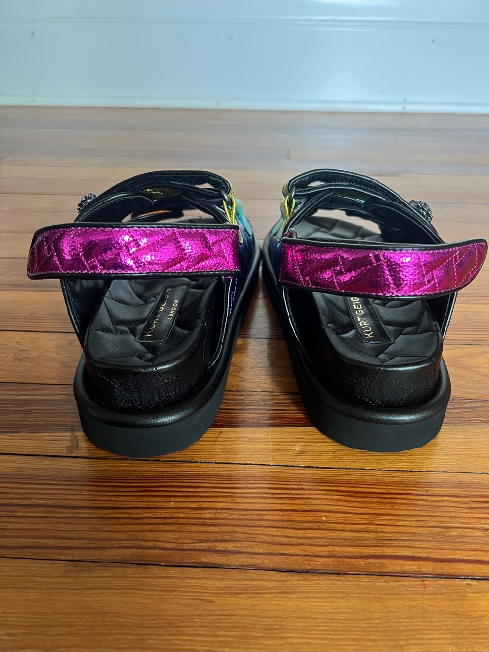 Kurt Geiger London Orson Sandal Metallic Multi Color Quilted Eagle NWOB EU 39 - Picture 5 of 10